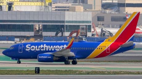 Boeing 737: US-Passagierjet "im freien Fall" – Panik an Bord