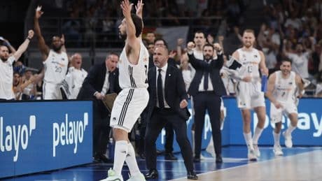 El Real Madrid pone el 2-0 contra un Unicaja irregular y se acerca a la final de la liga