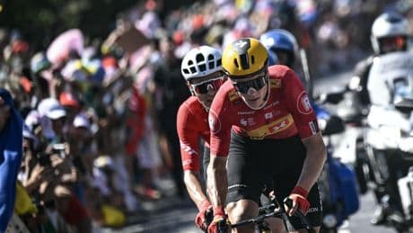 Tour de France, étape 11 : victoire de Jonas Abrahamsen, Ben Healy reste en jaune