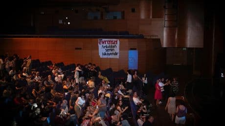 Bursa'da Evrensel'le dayanışma etkinliği: “Saldırılara karşı gücü okurlarımızdan alıyoruz”