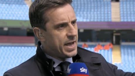 El Nottingham veta la entrada a Gary Neville