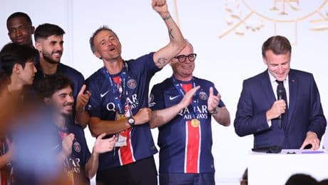 La fiesta agridulce del PSG tras unos disturbios "inaceptables": "Nada puede justificar lo ocurrido. El país está de luto, el fútbol no es eso"