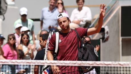 Anticlimax voor Griekspoor in Parijs met opgave in achtste finale tegen Zverev