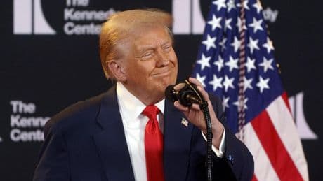 Gambas y pepinos o cómo se está introduciendo nueva letra pequeña en los pactos arancelarios de Trump