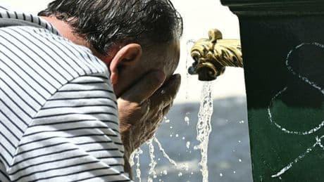 Morire di caldo, cosa significa. Dalla disidratazione al colpo di calore: cosa succede al nostro corpo con le alte temperature