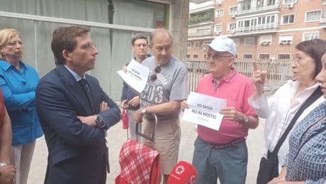 Madrid planta cara al Gobierno por el hostel de Parque de las Avenidas: no permitirá que acoja a inmigrantes ilegalmente