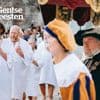 Boegeroep naar Keizer Karel en groot applaus voor stroppendragers, precies zoals het hoort!