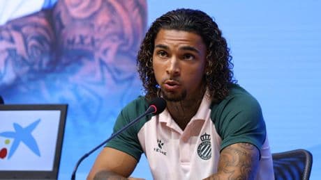 La admirable faceta de Tyrhys Dolan, último fichaje del Espanyol: "Siempre hay luz al final del túnel"