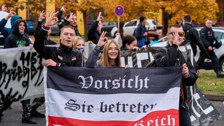 Rechtsextremisten - Jung, brutal, online – und besonders im Fokus