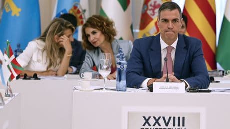 Imposible negociar en un terreno embarrado