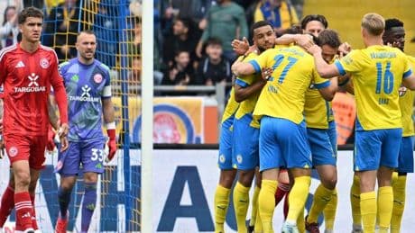 Engelhardt und Ginczek wieder zurück?: Braunschweig unterläuft skurrile Panne im Duell gegen Fortuna