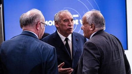 François Bayrou, un été sous le soleil de Matignon