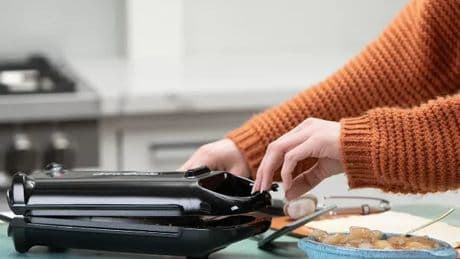 Health fans praise 'fantastic' kitchen gadget that uses little to no oil or butter