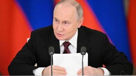 Vladimir Putin calls for 'direct talks' with Ukraine to make 'lasting, strong peace' in rare late-night announcement
