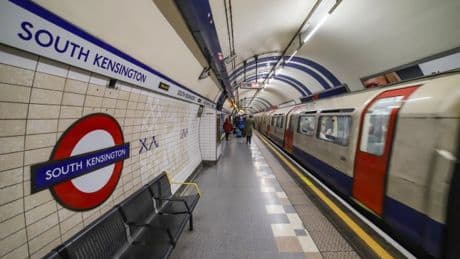 Circle and District London tube lines suspended after fire alert