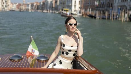 ‘Emily in Paris’ cambia de pasarela: sus nuevos looks al detalle
