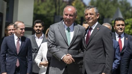 Özgür Özel, Muharrem İnce'yi ziyaret etti: "Baba evine dön" teklifi