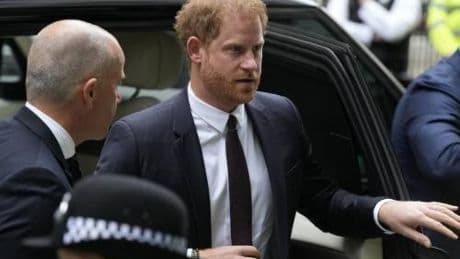 Harry non riavrà la scorta: "Vorrei una riconciliazione, mio padre non mi parla e non so quanto gli resti da vivere"