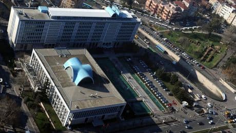 İBB soruşturmasında 2 ismin ev hapsi kaldırıldı