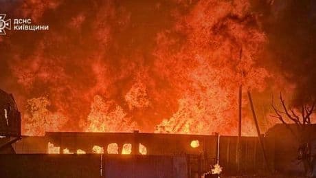 Neue russische Angriffswelle – Explosionen erschüttern Kiew