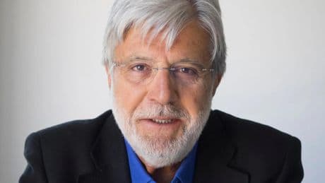 Eloy Sánchez Rosillo celebra la vida y la memoria en su posible despedida poética