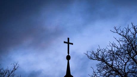 Missbrauchsverdacht: Sexueller Übergriff? Kirche stellt Anzeige