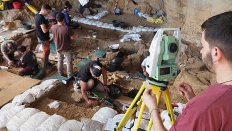 Los primeros humanos modernos de la Península eran cazadores expertos