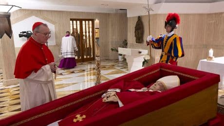 Wer wird der nächste Pontifex? - Auf diesen Papst setzen die Zocker!