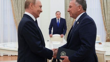 The Latest: Putin hosts Trump envoy Witkoff for crucial talks on Ukraine peace deal