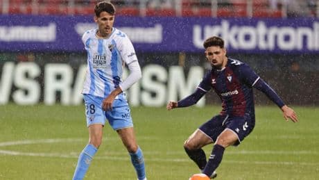 Málaga - Eibar, en directo | Sigue el partido de LaLiga HyperMotion, en vivo