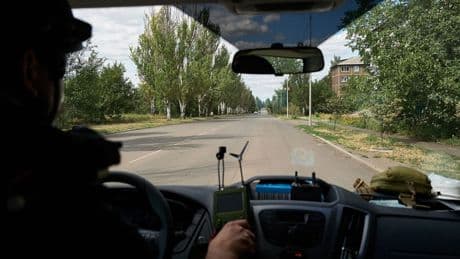 Russische Truppen durchbrechen die Front: Dringende Evakuierungen in der Region Donezk