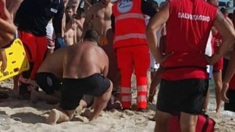Salento, 6 morti in 5 giorni in spiaggia per malori. Caldo estremo in Puglia: ondata con picchi fino a 43 gradi