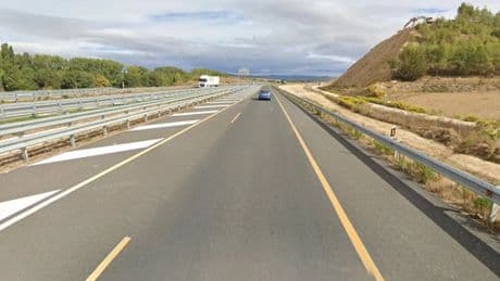 Dos jóvenes de 22 años mueren al chocar dos coches en Álava