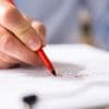Winzige Schriftart, weiße Farbe: Versteckte KI-Prompts in Fachartikeln entdeckt
