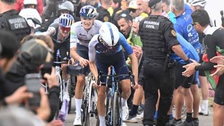 Proteste bei der Vuelta: Radrennstall Israel-Premier Tech entfernt »Israel«-Schriftzug von Trikots