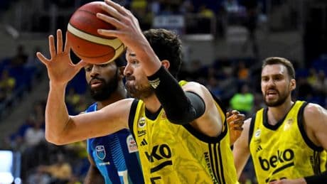 Sertaç Şanlı'dan Fenerbahçe Beko'ya kötü haber!