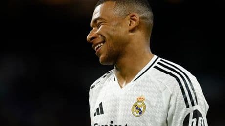 Kylian Mbappé sacré Soulier d’Or européen après une première saison record au Real Madrid