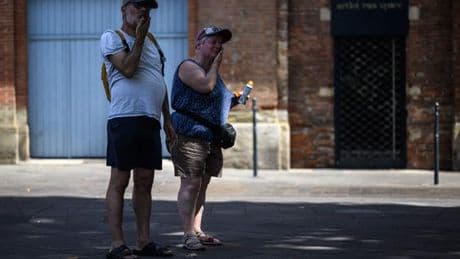 Canicule : la vague de chaleur s’atténue en France mais 25 département restent en alerte orange, risque « extrême » d’incendie dans l’Aude