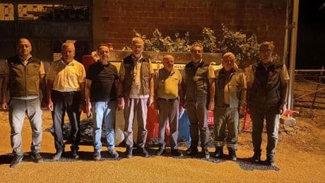 Patlak lastikle yangına koşan Ramazan Doğan'a tanker hediye edildi