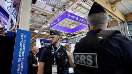Veranstalter sperren israelische Rüstungsstände auf Luftfahrtmesse ab – Empörung in Israel