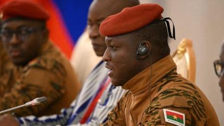 Au Burkina Faso, l’homosexualité devient illégale et passible de prison