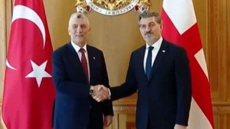 Ticaret Bakanı Bolat, Gürcistan Cumhurbaşkanı tarafından kabul edildi