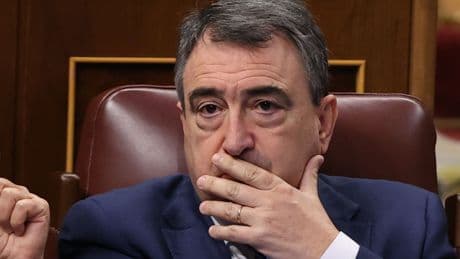 El PNV, principal damnificado de un apoyo a Sánchez que también hunde a ERC