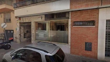 En libertad el padre de acogida del bebé fallecido en Linares tras olvidárselo en el coche