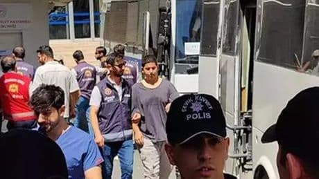 CHP'nin mitinginin ardından polise mukavemet gösterilmesine ilişkin davada ara karar açıklandı