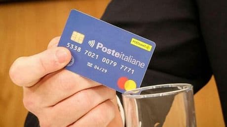 Social card, torna il bonus da 500 euro per un milione di fragili e sconti al 15%: cosa si può compare (e cosa no)