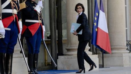 « Rachida Dati joue le clash permanent et moque un monde culturel qu’elle est censée défendre »