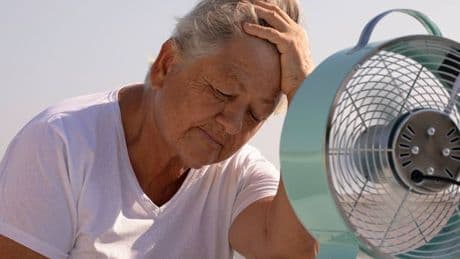 Dementia patients at greater risk of heatwave-related health risks, nurse warns