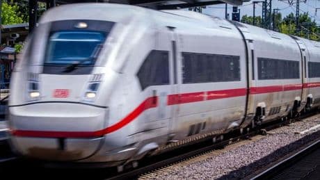 Zug-Probleme: 400 ICE-Passagiere aus Tunnel bei Wien gerettet