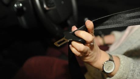 Las multas de hasta 500 euros que puede poner la Guardia Civil a los pasajeros de un coche